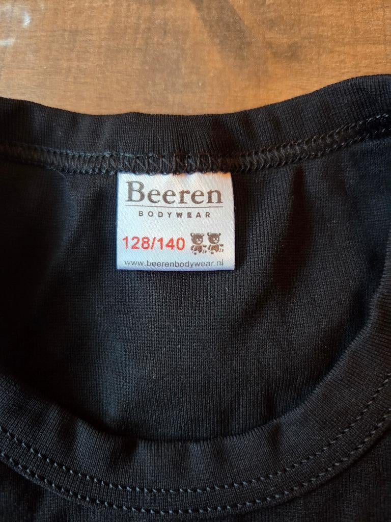 2 Beeren hemden 128-140, Ophalen of Verzenden, Zo goed als nieuw, Jongen, Nacht- of Onderkleding