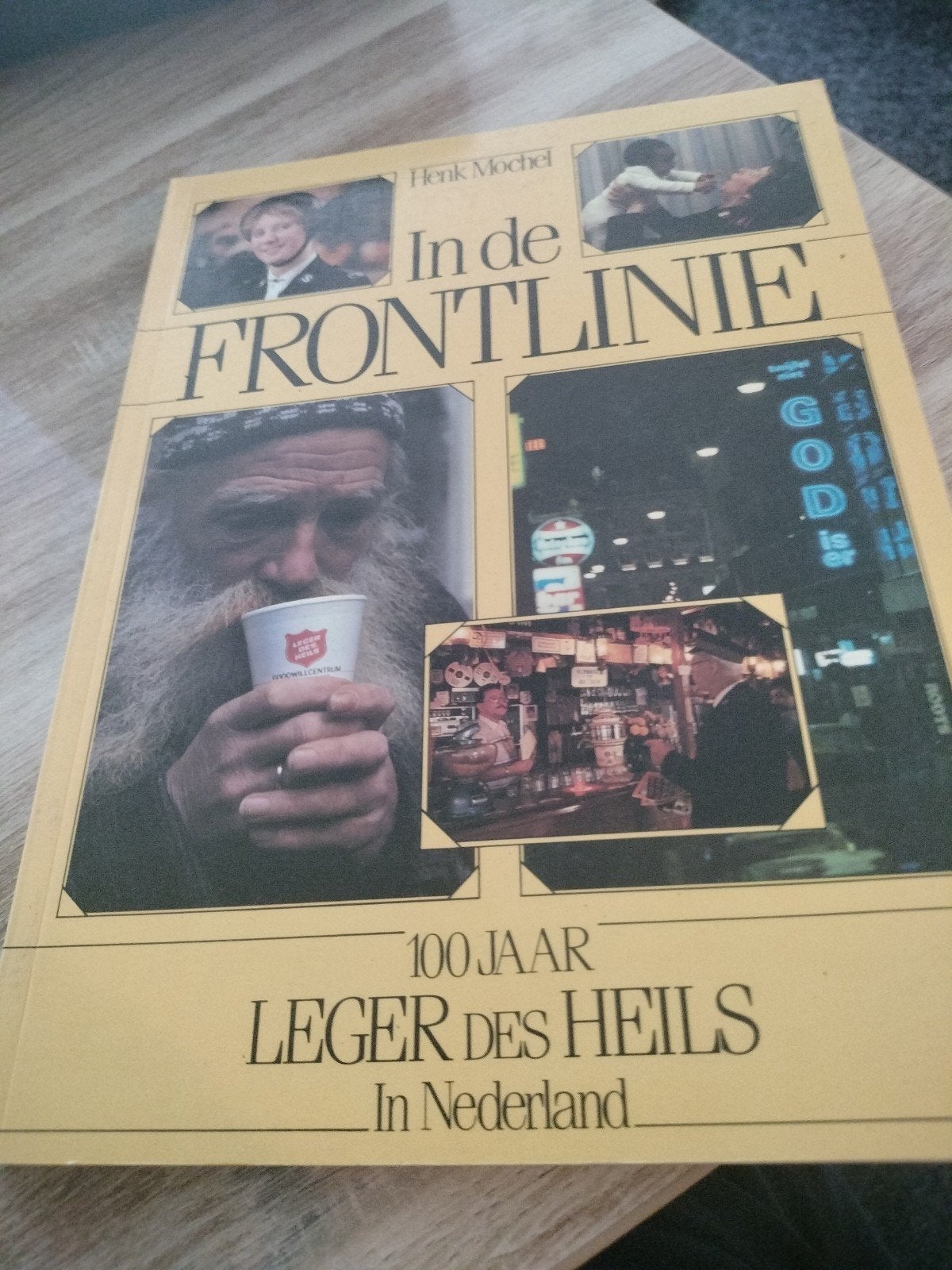 In de Frontlinie: 100 Jaar Leger des Heils in Nederland, Ophalen of Verzenden