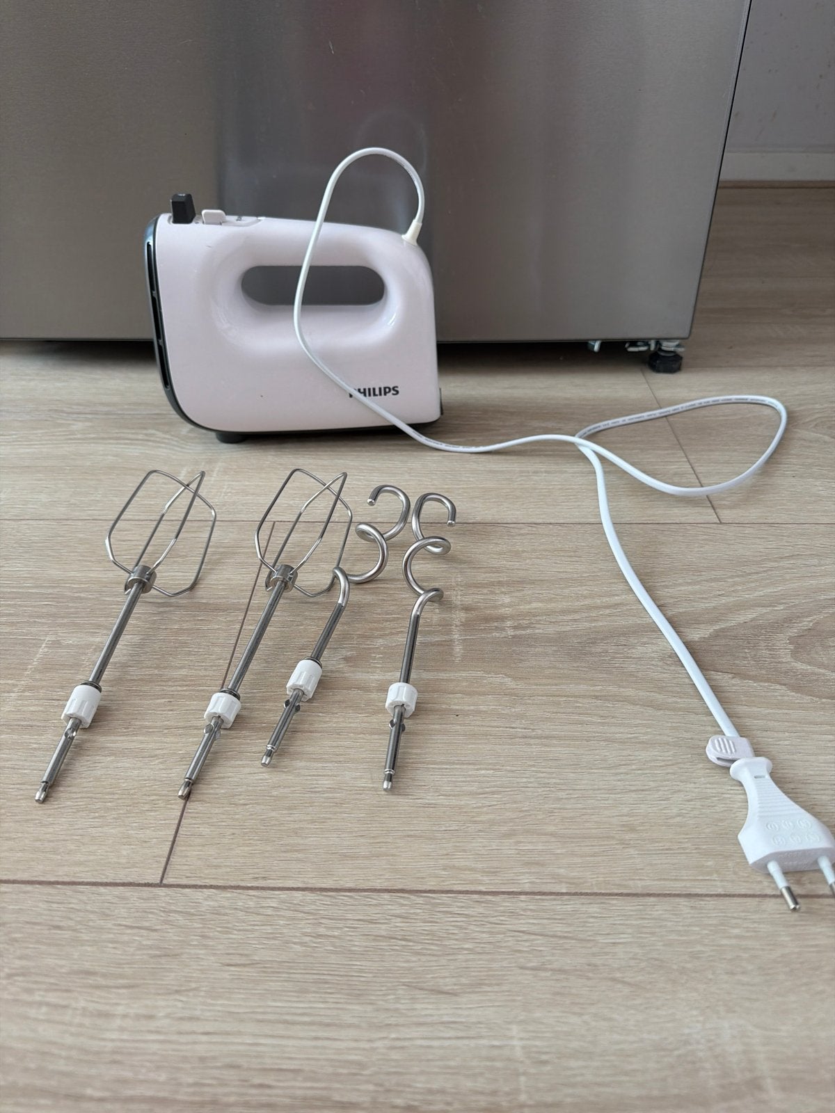 Philips HR3741 Handmixer - 450W met Gardes en Deeghaken, Witgoed en Apparatuur, Ophalen of Verzenden, Gebruikt, 3 snelheden of meer