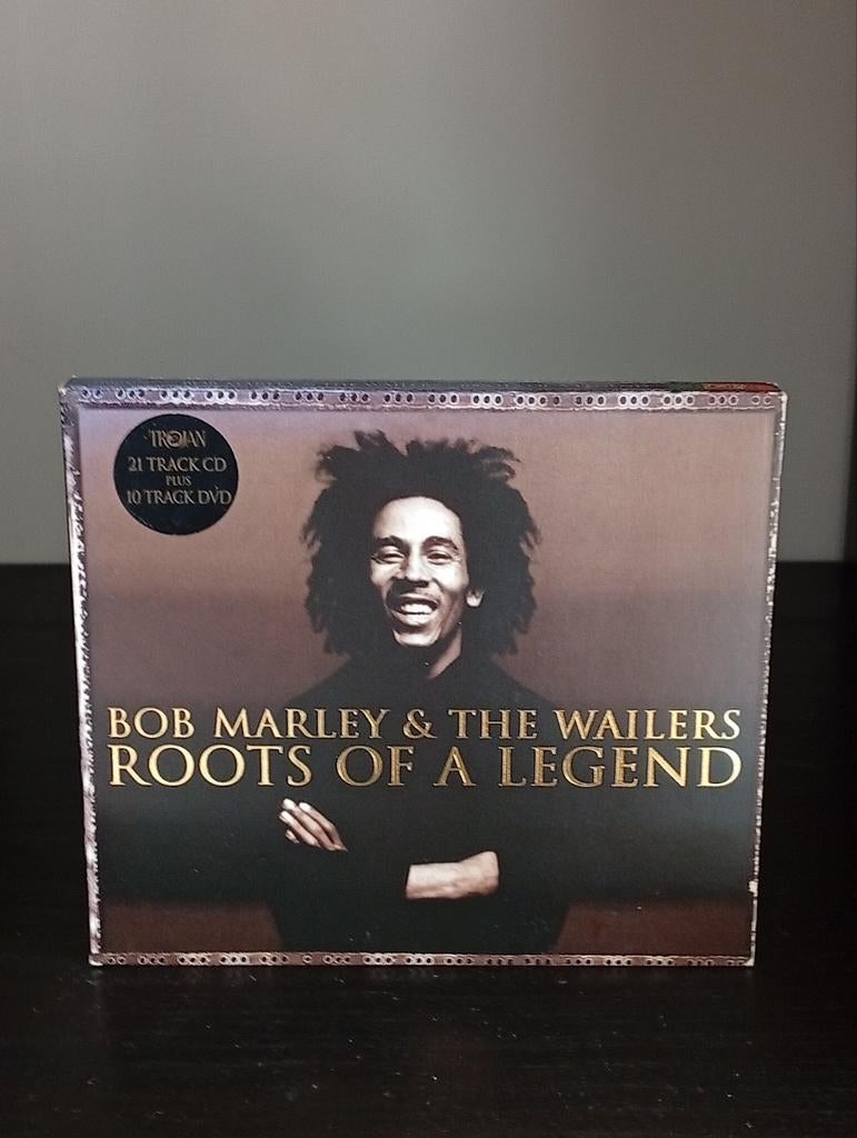Bob Marley & The Wailers - Roots of a Legend CD + DVD, Cd's en Dvd's, Ophalen of Verzenden, Zo goed als nieuw, Boxset