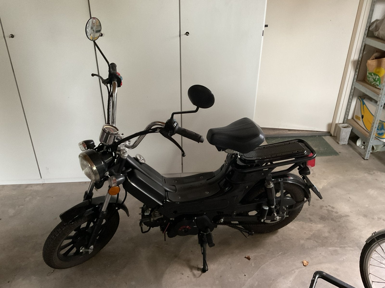 Z-Tech Nooma 25 km/u scooter – zwart – zeer nette staat, Gebruikt, Benzine, Ophalen, Overige merken