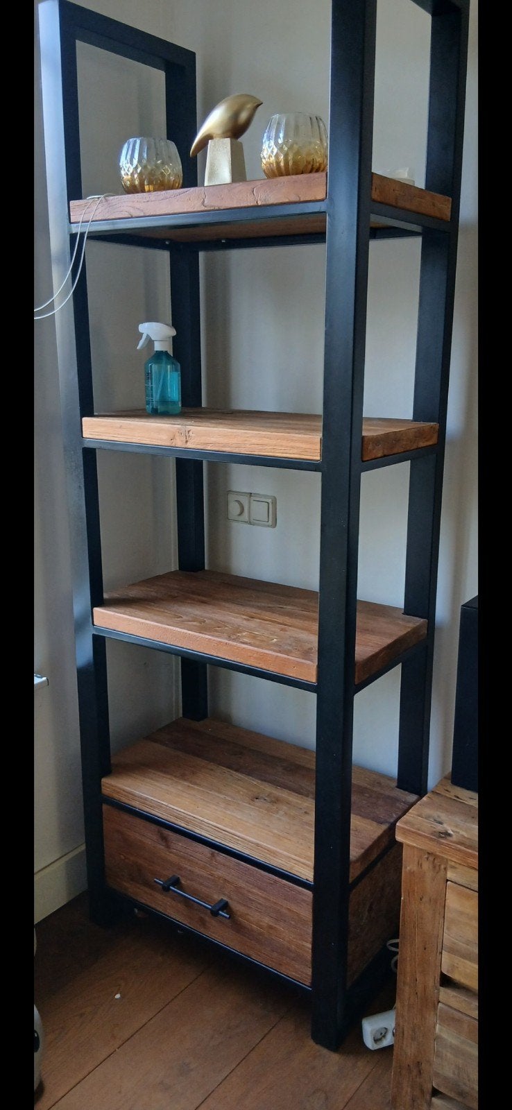 Designer Boekenkast - Industriële Stijl met Lade, Industrieel, Designer, 50 tot 100 cm, Zo goed als nieuw, Met lade(s)