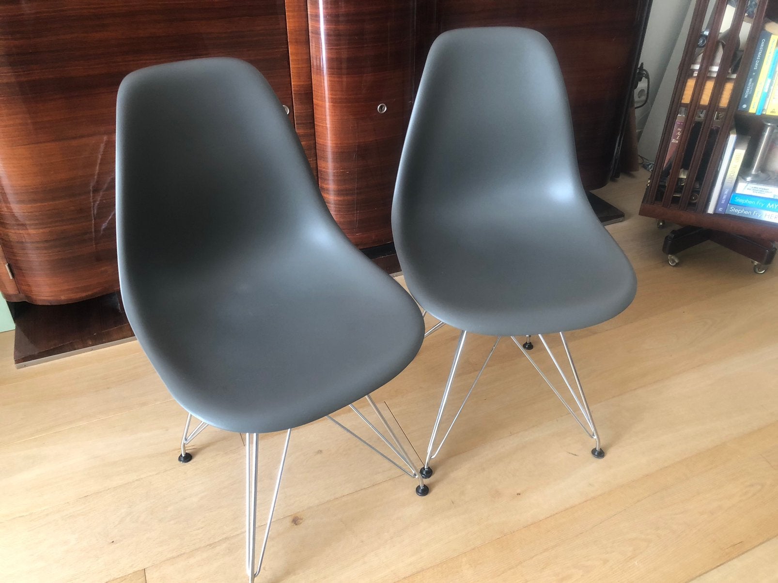 Eames Vitra look-a-like grijs, Ophalen, Kunststof, Gebruikt, Twee