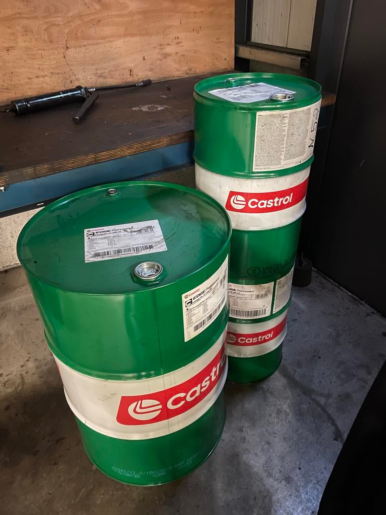 Castrol olievat olievaten 200L en 60L schoon, Ophalen, Nieuw, Universele onderdelen