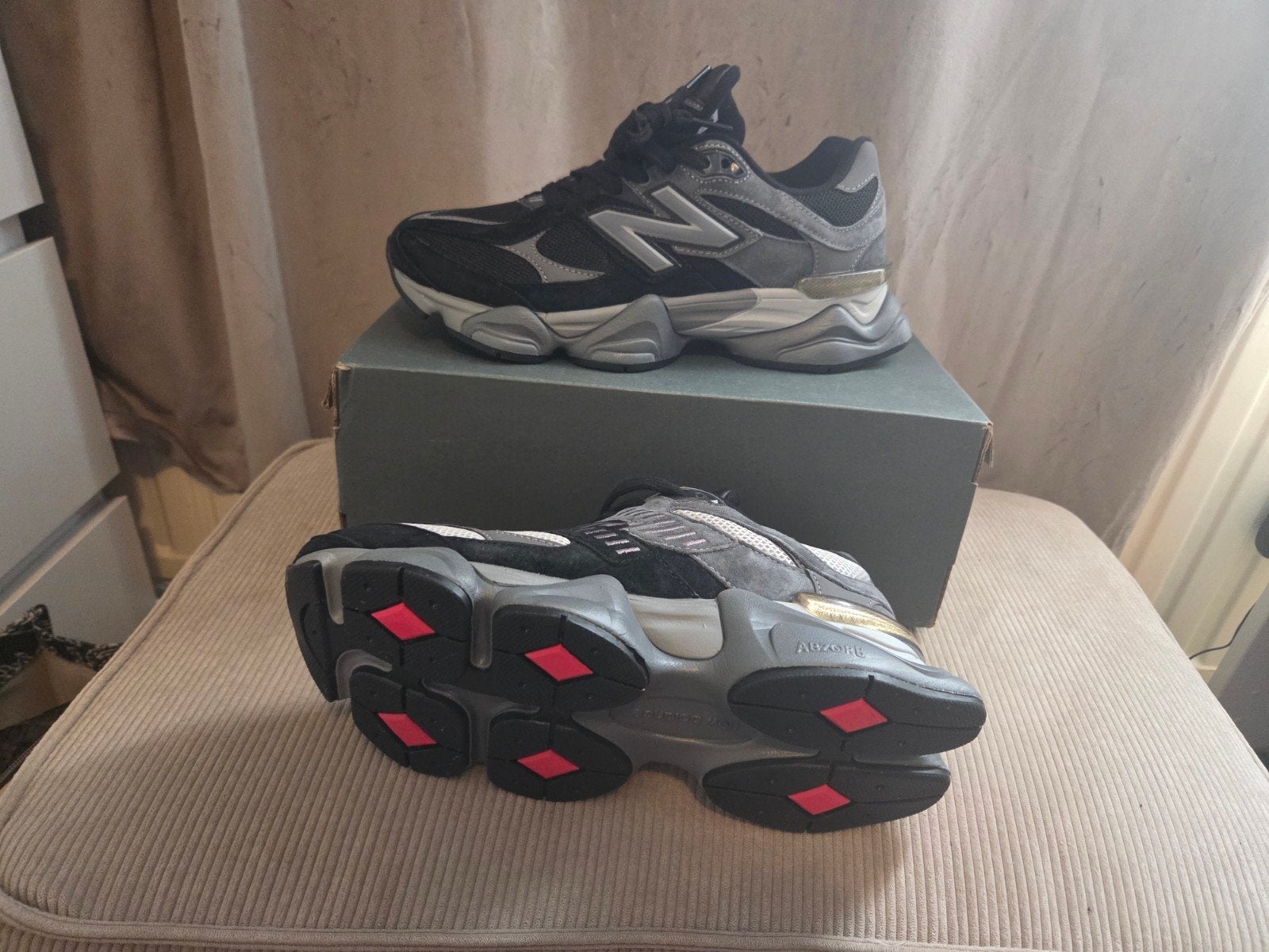 Nieuwe New Balance 9060 Black Castle Rock - Maat 40,5, New Balance, Zwart, Nieuw, Ophalen of Verzenden