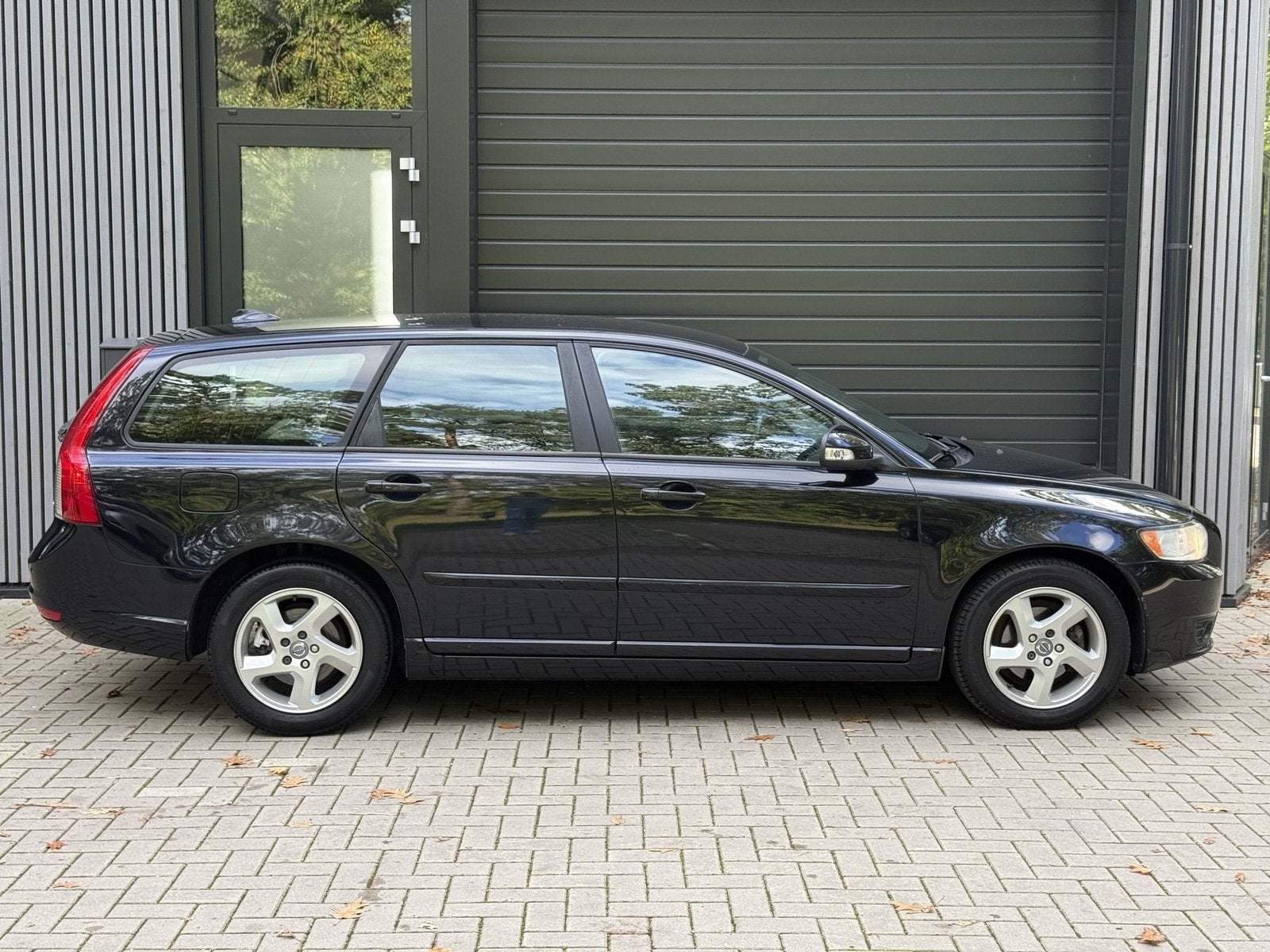 Volvo V50 2.0 Sport 1e eigenaar | Volvo dealer onderhouden |, Auto's, 13 km/l, Stof, Gebruikt, Zwart