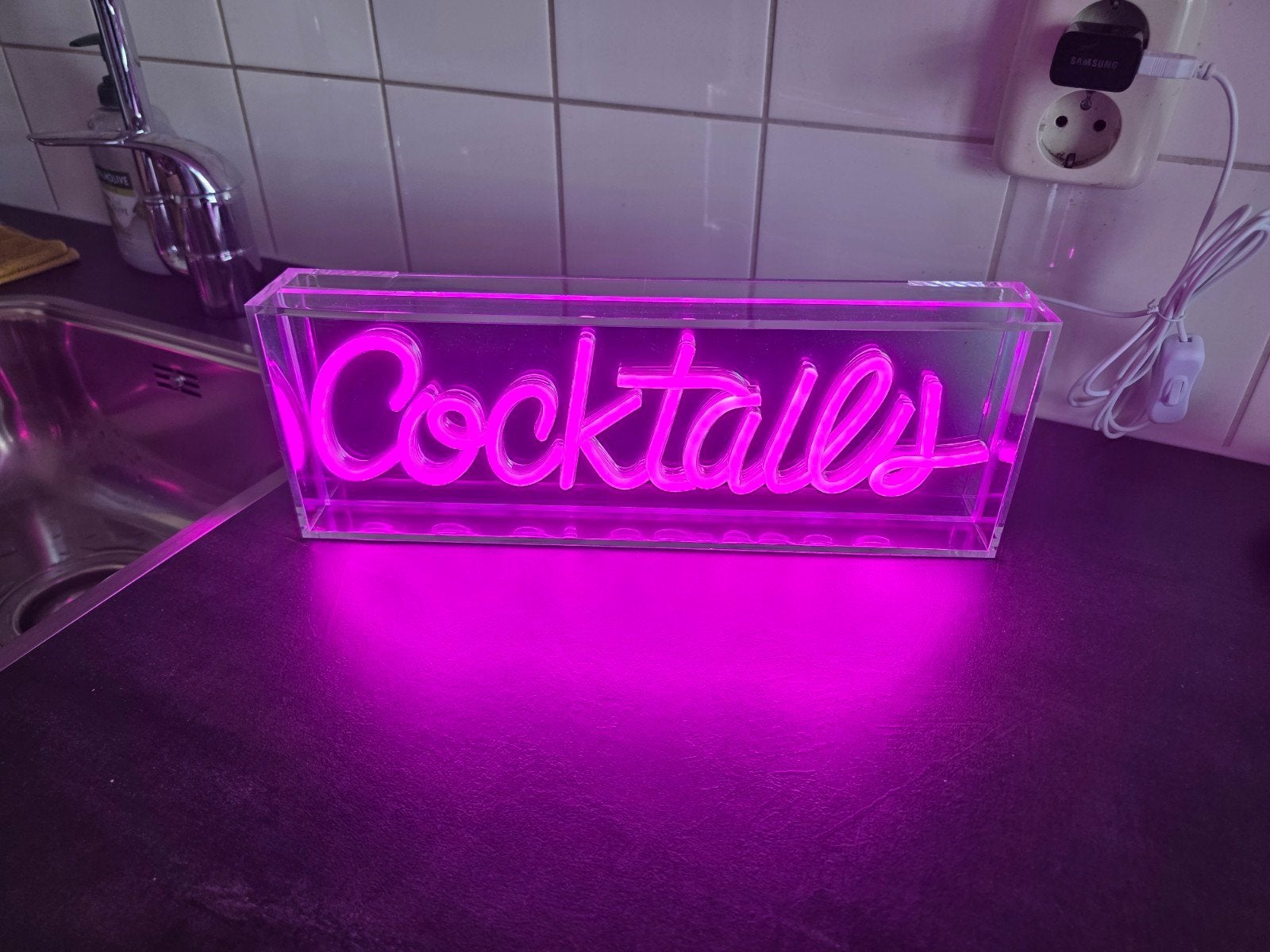 Neon LED 'Cocktails' Lichtreclame - Roze, Kunststof, Roze, Nieuw, Overige fittingen