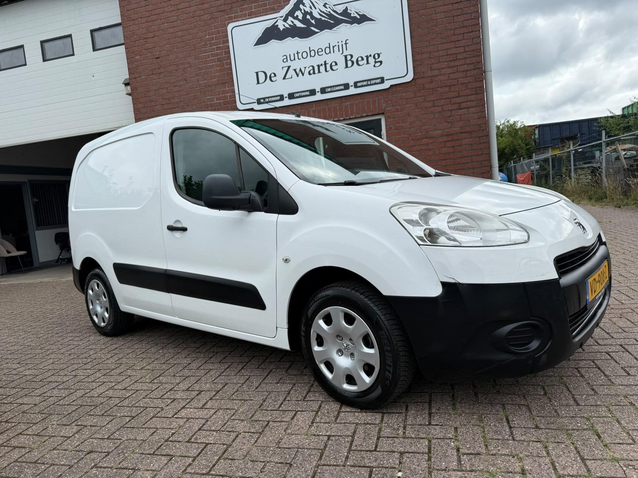 Peugeot Partner 120 1.6 HDI L1 XR Profit +, Voorwielaandrijving, Euro 5, Stof, Gebruikt