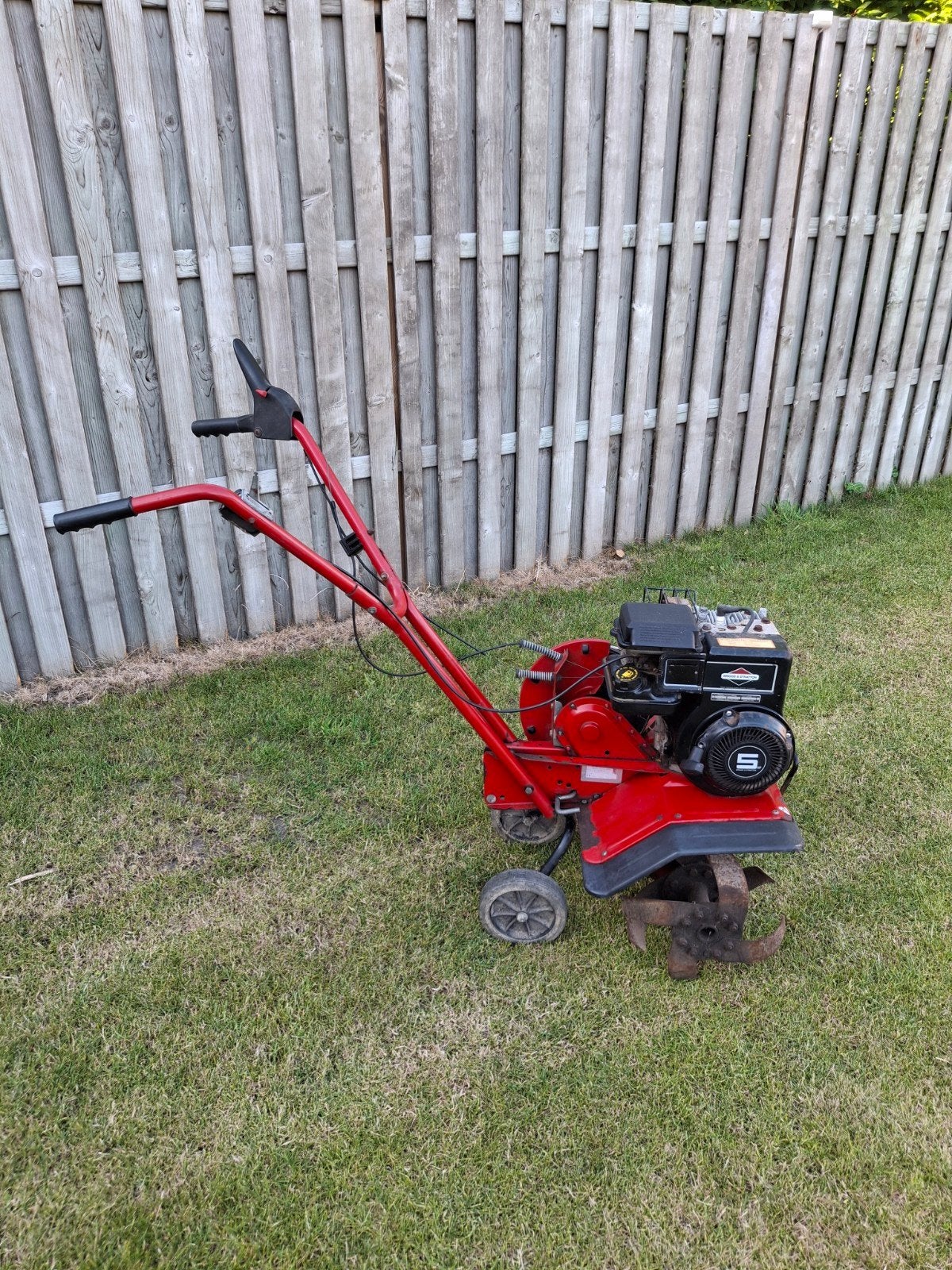 Andreas Petersen tuinfrees (type 522) Briggs & Stratton, Doe-het-zelf en Verbouw, Gereedschap | Freesmachines, Benzine, Gebruikt