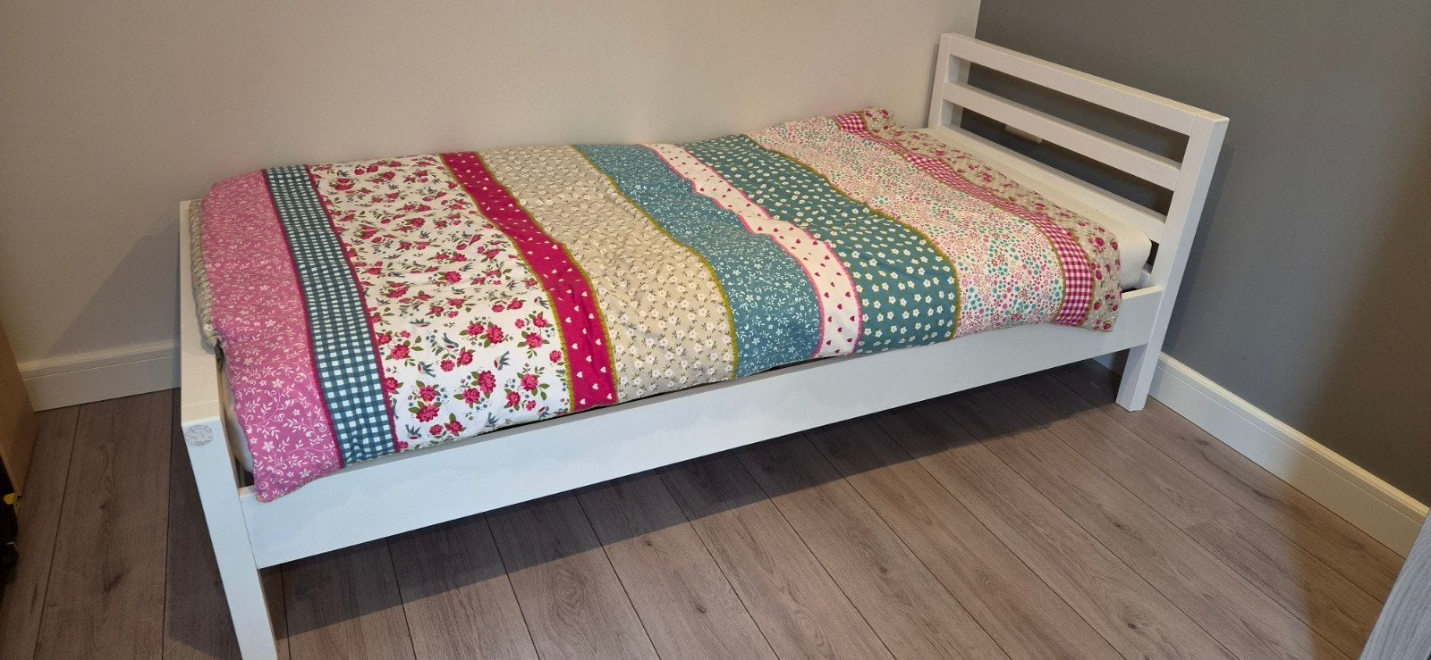 1 persoons bed met elektrisch verstelbare lattenbodem, Ophalen, 85 tot 100 cm, Zo goed als nieuw, Matras