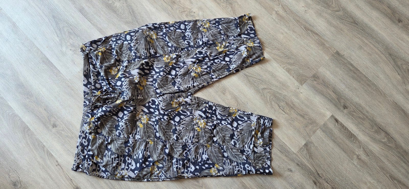Exxcellent Driekwart Broek Maat 52, Kleding | Dames, Meerkleurig, Ophalen of Verzenden, Exxcellent, Gedragen