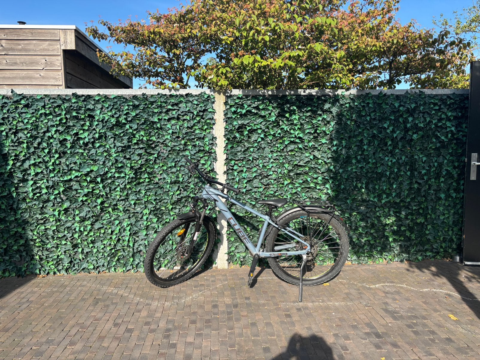Cube Aim cross of kinder fiets met bagagedrager, Ophalen, Zo goed als nieuw, 20 inch of meer