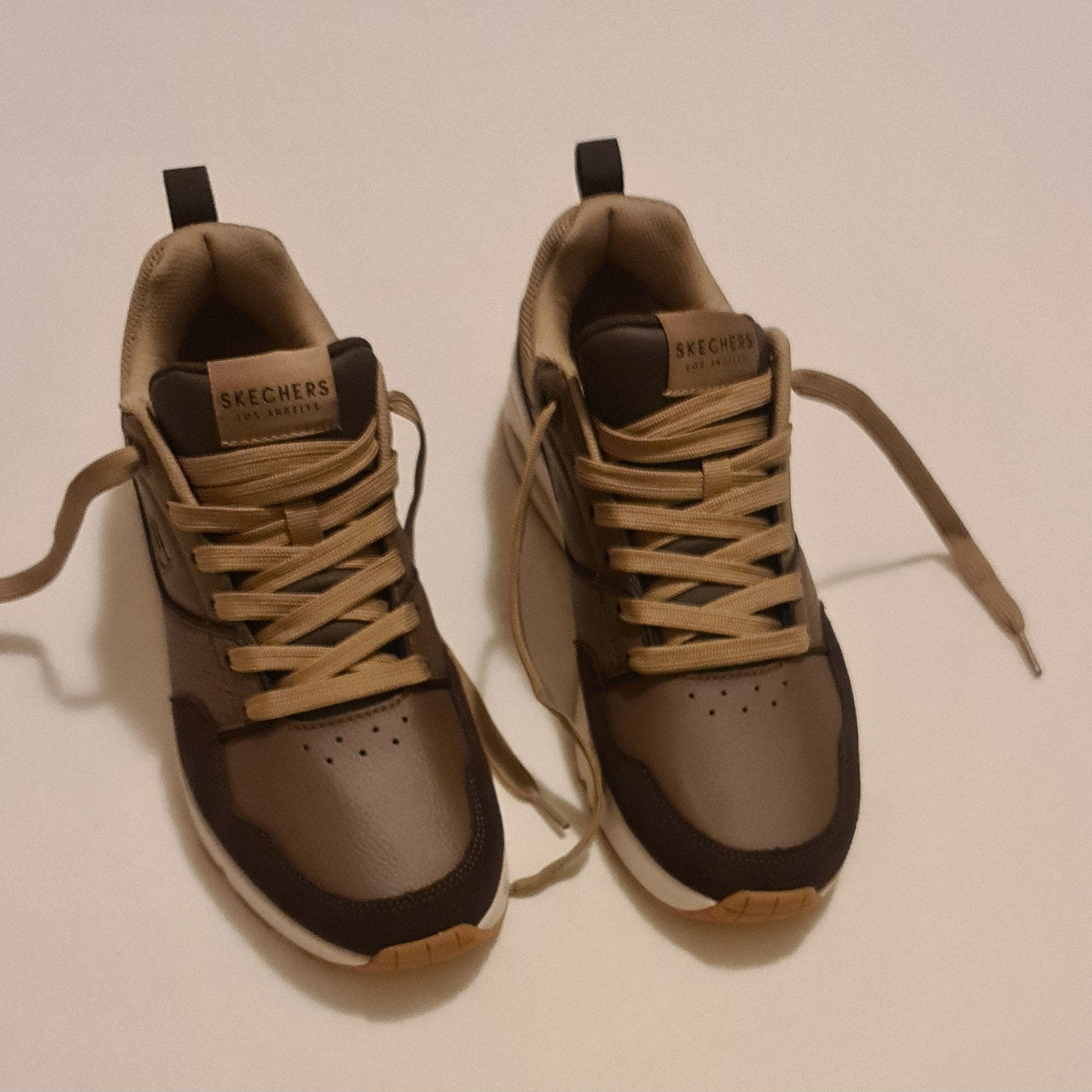 Nieuwe Skechers sneakers maat 42 in bruin, Bruin, Nieuw, Ophalen of Verzenden, Sneakers of Gympen