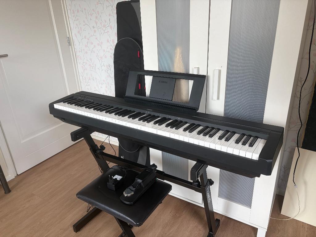 Yamaha digitale grand piano P-45- 88 toetsen, Muziek en Instrumenten, Keyboards, Ophalen, 88 toetsen, Yamaha, Zo goed als nieuw
