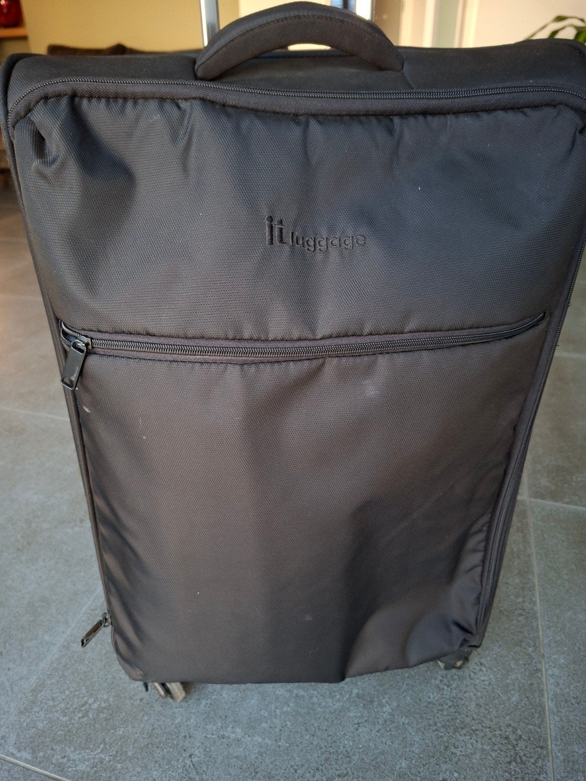 IT Luggage Koffer  - 23x41x66 cm, 60 tot 70 cm, Wieltjes, Gebruikt, Ophalen of Verzenden