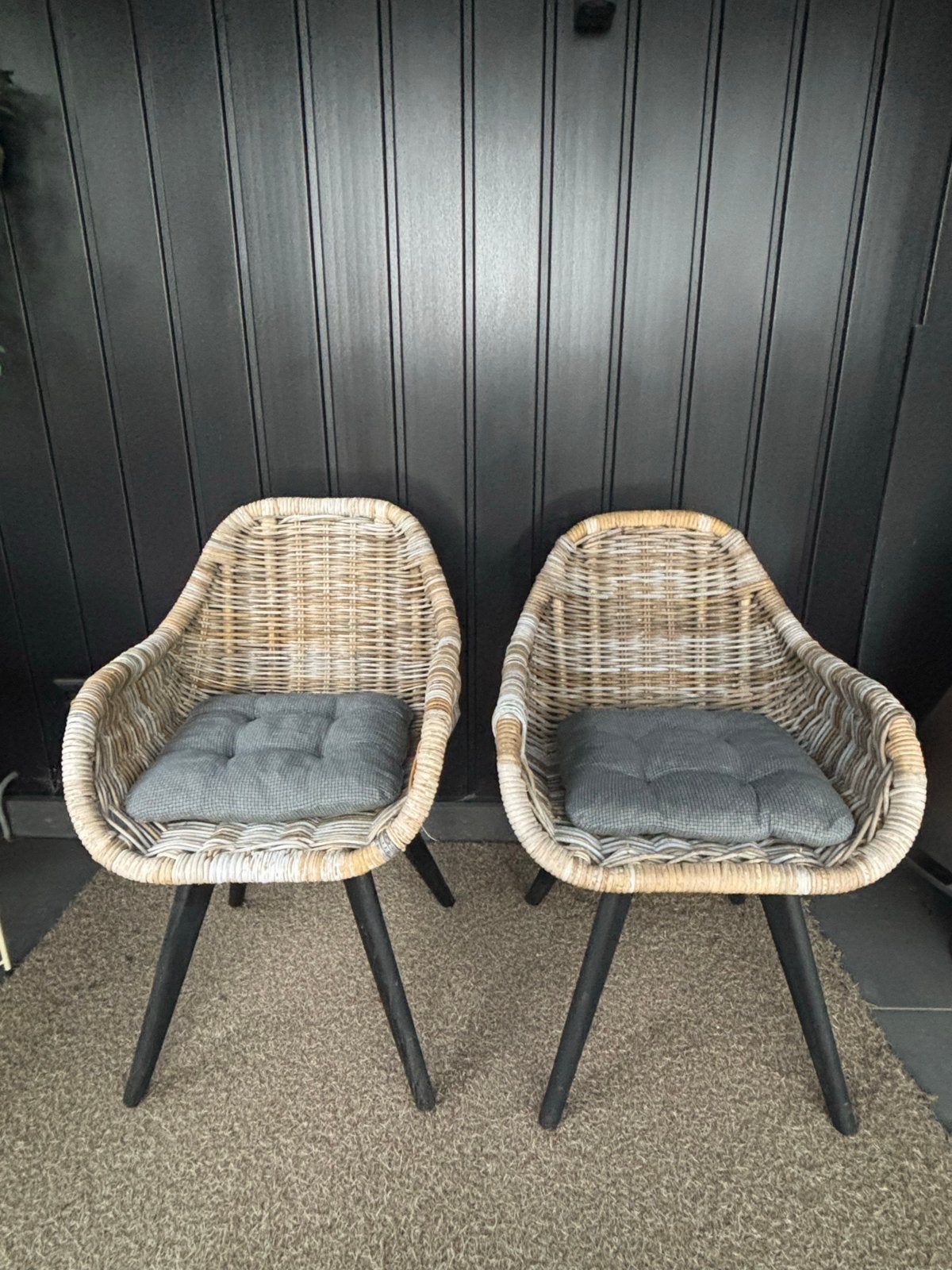 Set van 2 rotan stoelen met kussens, Huis en Inrichting, Stoelen, Ophalen, Gebruikt, Twee, Overige kleuren