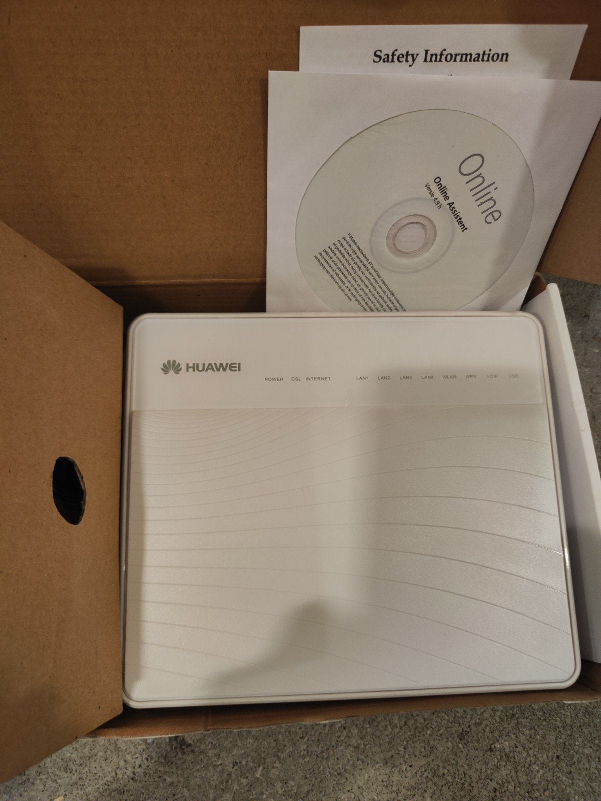 Huawei HG655d modem/router - Nieuw in doos, Computers en Software, Ophalen of Verzenden, Nieuw, Router met modem, Huawei