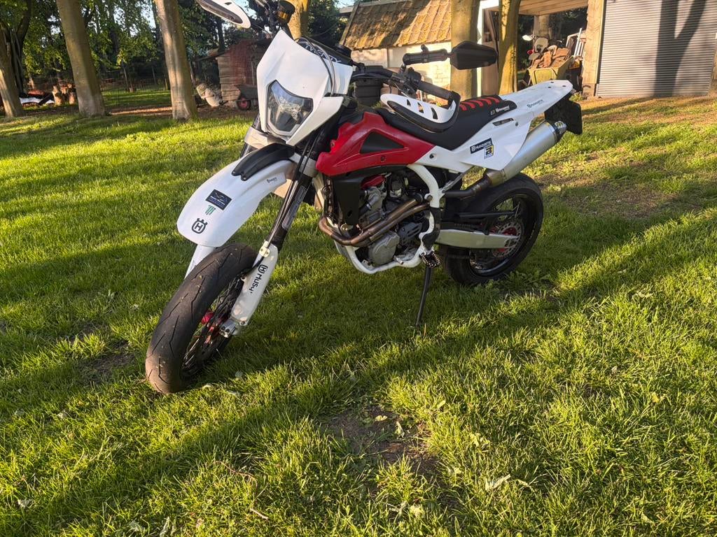 Husqvarna te 450 supermoto 2008, Motoren, 450 cc, Sportuitlaat, Gebruikt, Particulier
