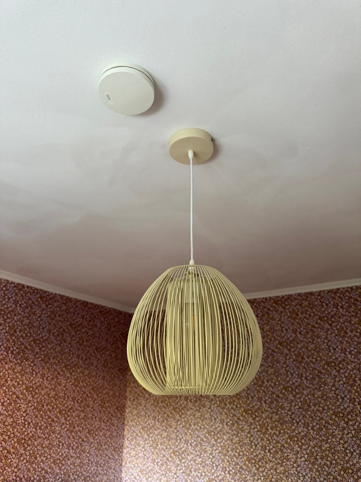 Mooie hanglamp cremekleur IZGS, Ophalen, Zo goed als nieuw, E27 (groot)