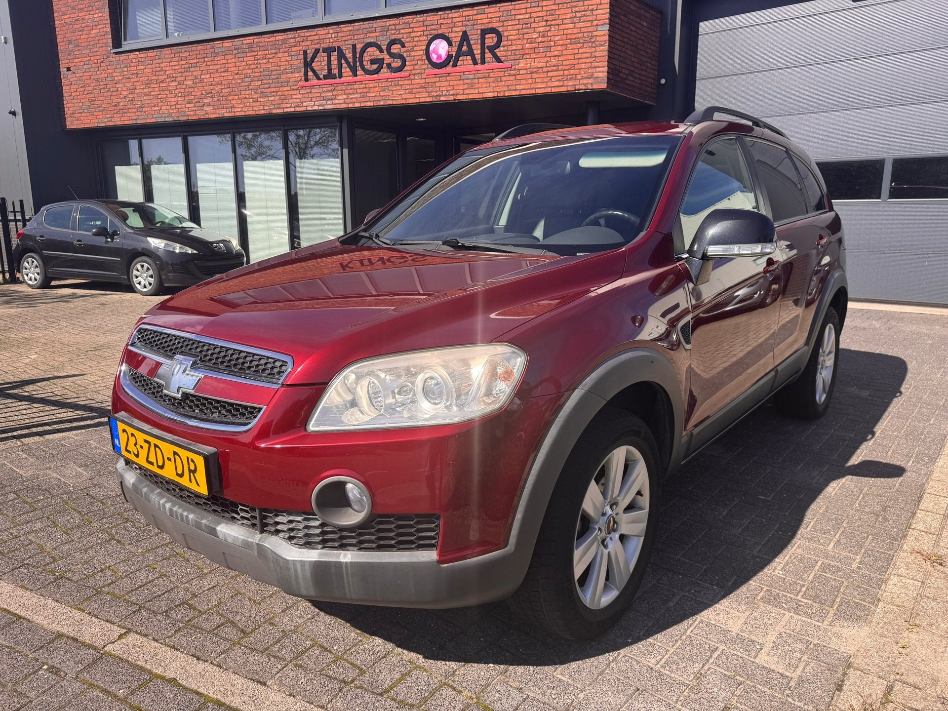 Chevrolet Captiva 3.2i Executive 7 PERS AUTOMAAT LEER NAVI O, Auto's, 1780 kg, 3195 cc, Gebruikt, 2000 kg