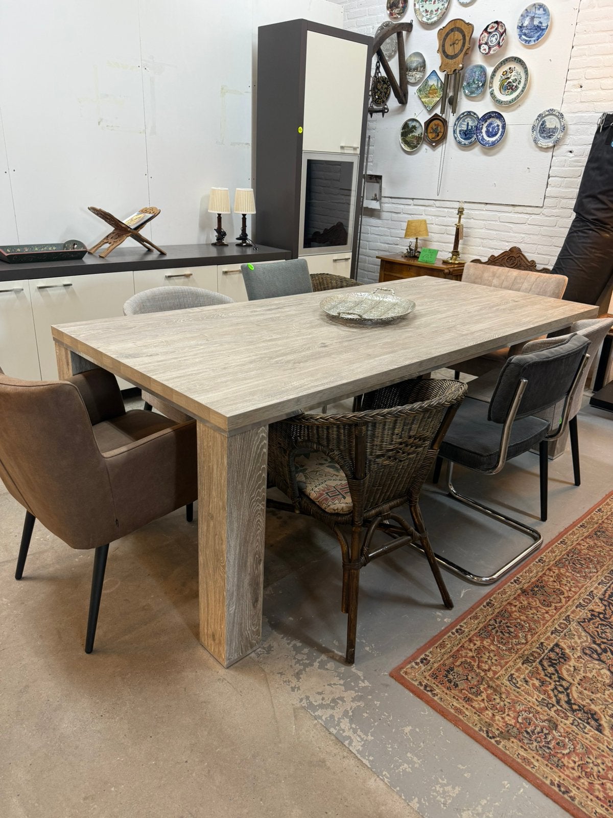 Massief houten eettafel lichtgrijs, Ophalen, 100 tot 150 cm, 200 cm of meer, Zo goed als nieuw