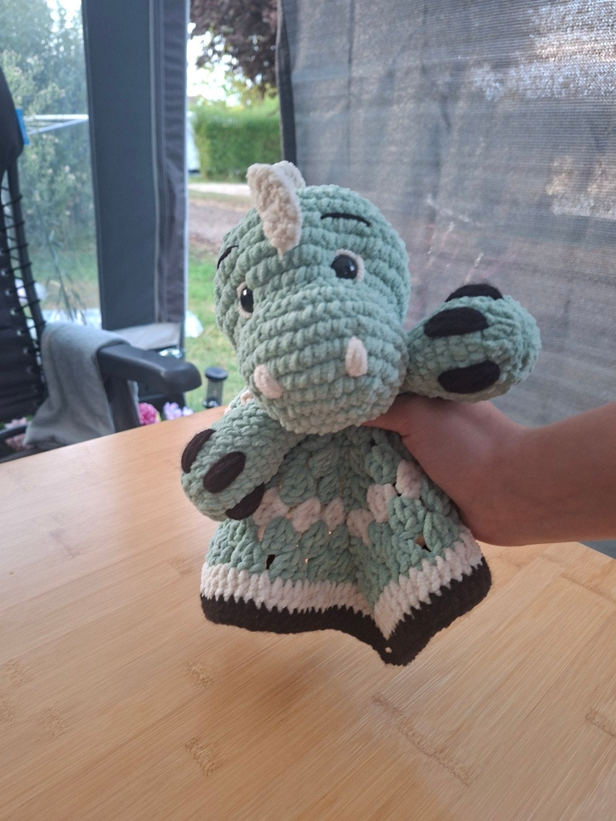 Gehaakte dinosaurus ( crochet ), Hobby en Vrije tijd, Breien en Haken, Verzenden, Nieuw, Haken, Overige typen