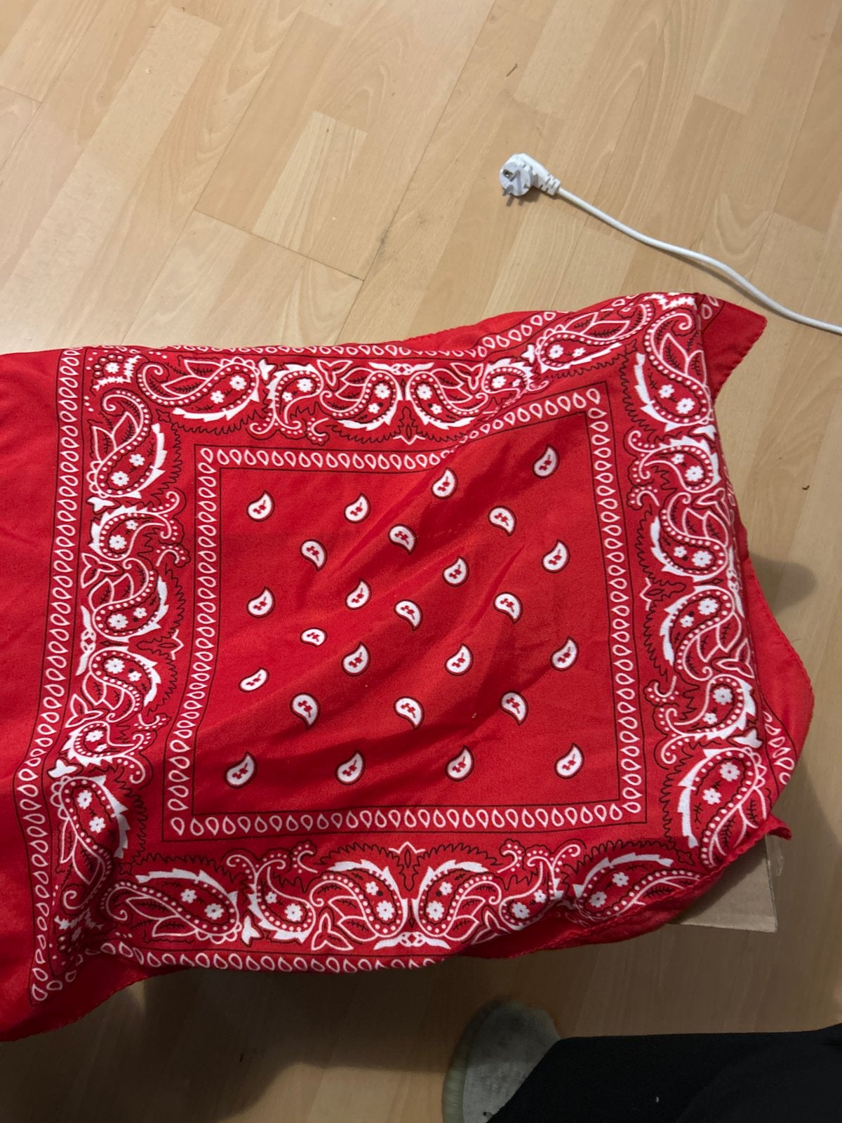 80 Rode bandana's met paisley patroon | knapzakken, Ophalen of Verzenden, Zo goed als nieuw