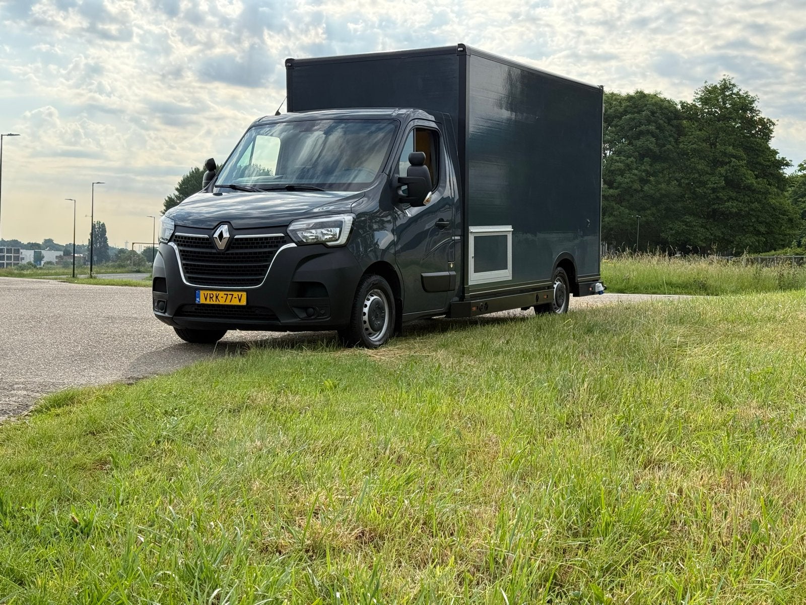 FoodTruck / verkoopwagen / renault master, Ophalen