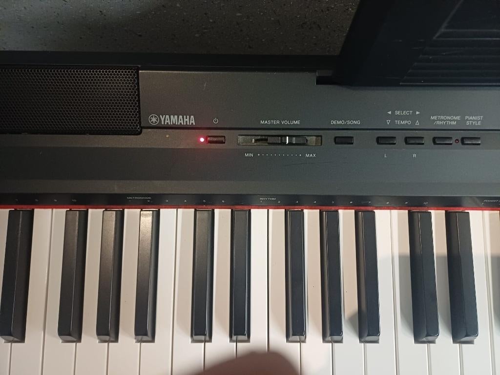 Yamaha digitale piano P-105-Gratis bezorging!, Muziek en Instrumenten, Gebruikt, ., Zwart, Ophalen of Verzenden