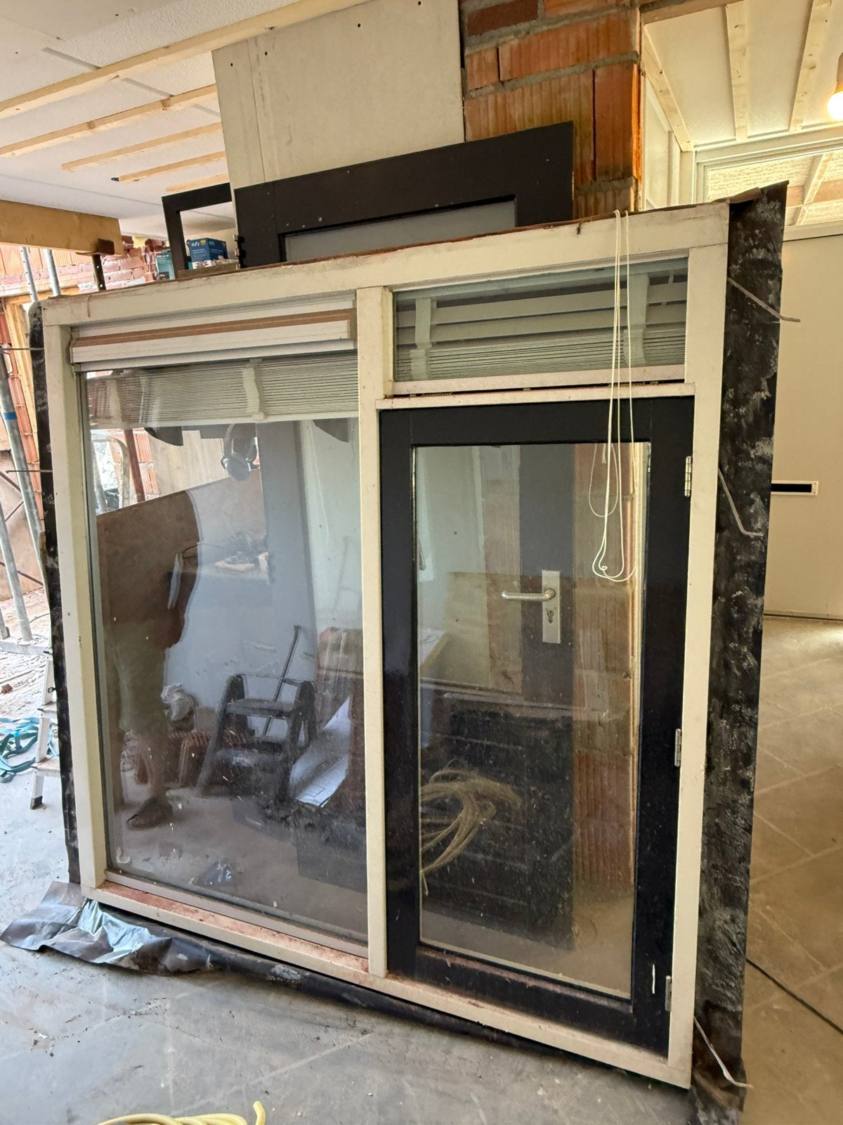 Raamkozijn met glas te koop, Doe-het-zelf en Verbouw, Ophalen of Verzenden, Zo goed als nieuw, Hout, Raamkozijn