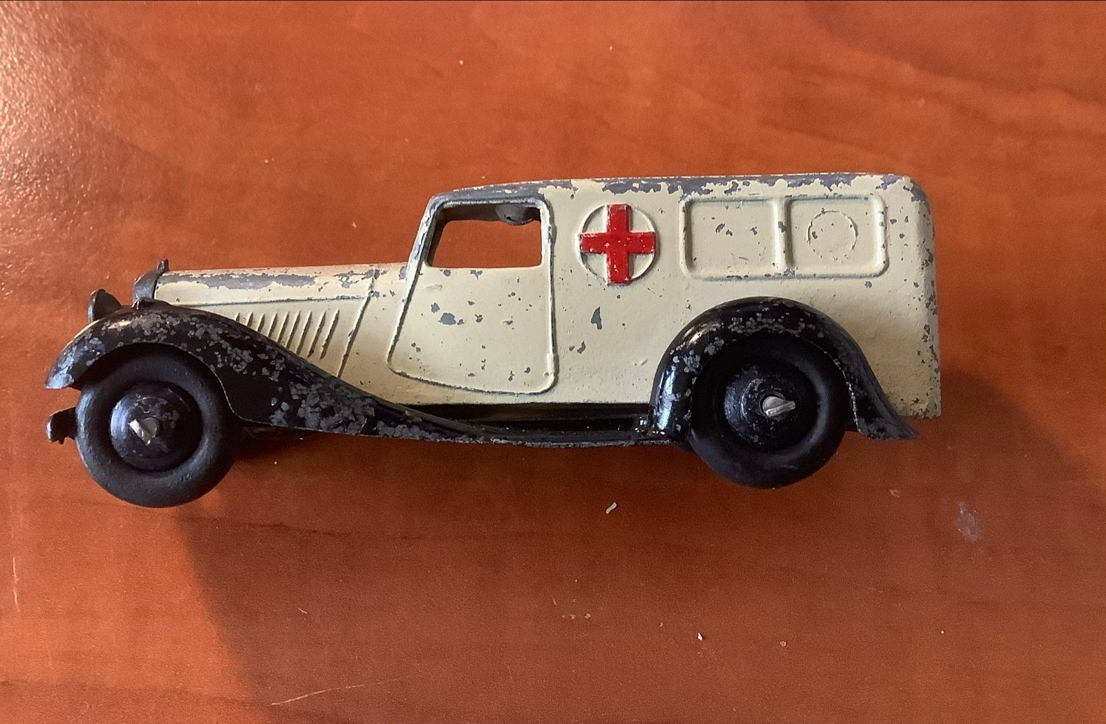 Dinky Toys 30F Voor oorlogse Ambulance (1935-1940), Ophalen of Verzenden, Gebruikt