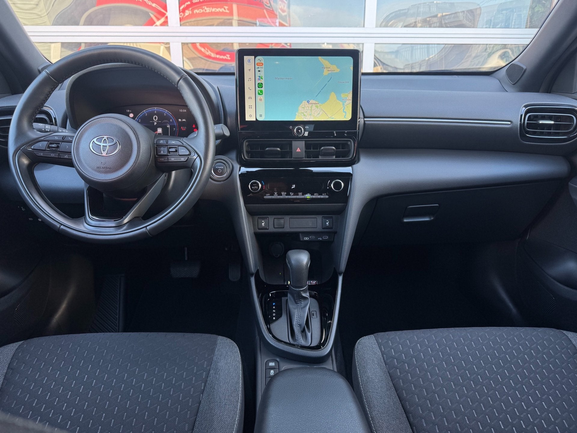Toyota Yaris Cross 1.5 Hybrid 115 Dynamic|Camera|Apple CarPl, Stof, Gebruikt, Zwart, 116 pk