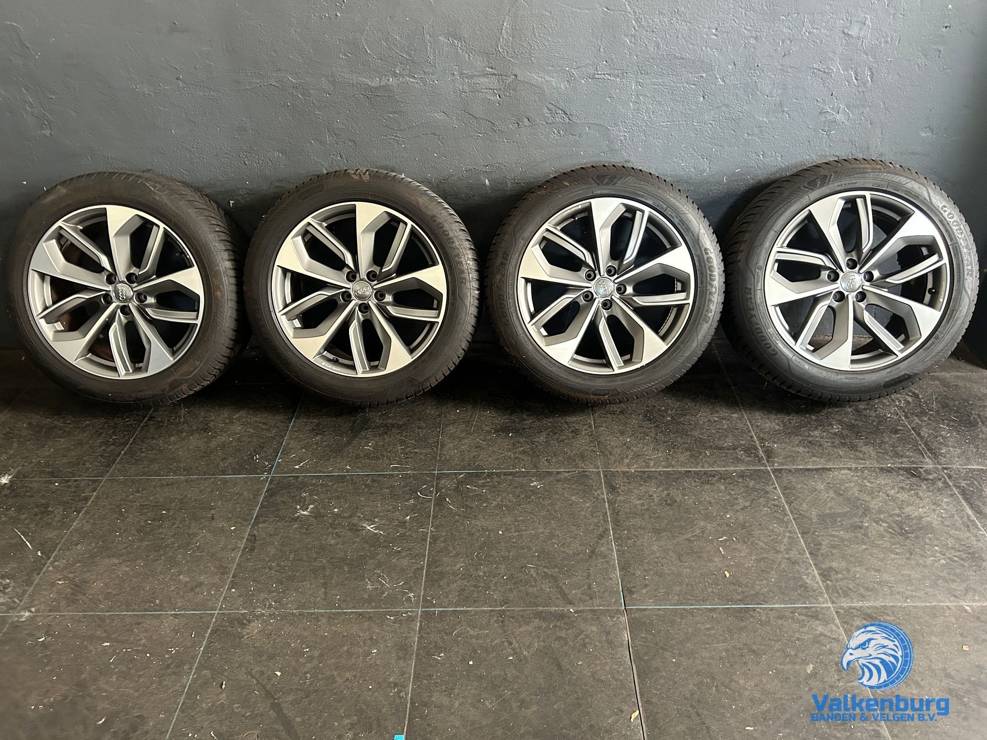 7-8mm! Originele Audi E-Tron 4KE Q7 4M Q8 4M8 20 inch antrac, Gebruikt, 255 mm, -, -