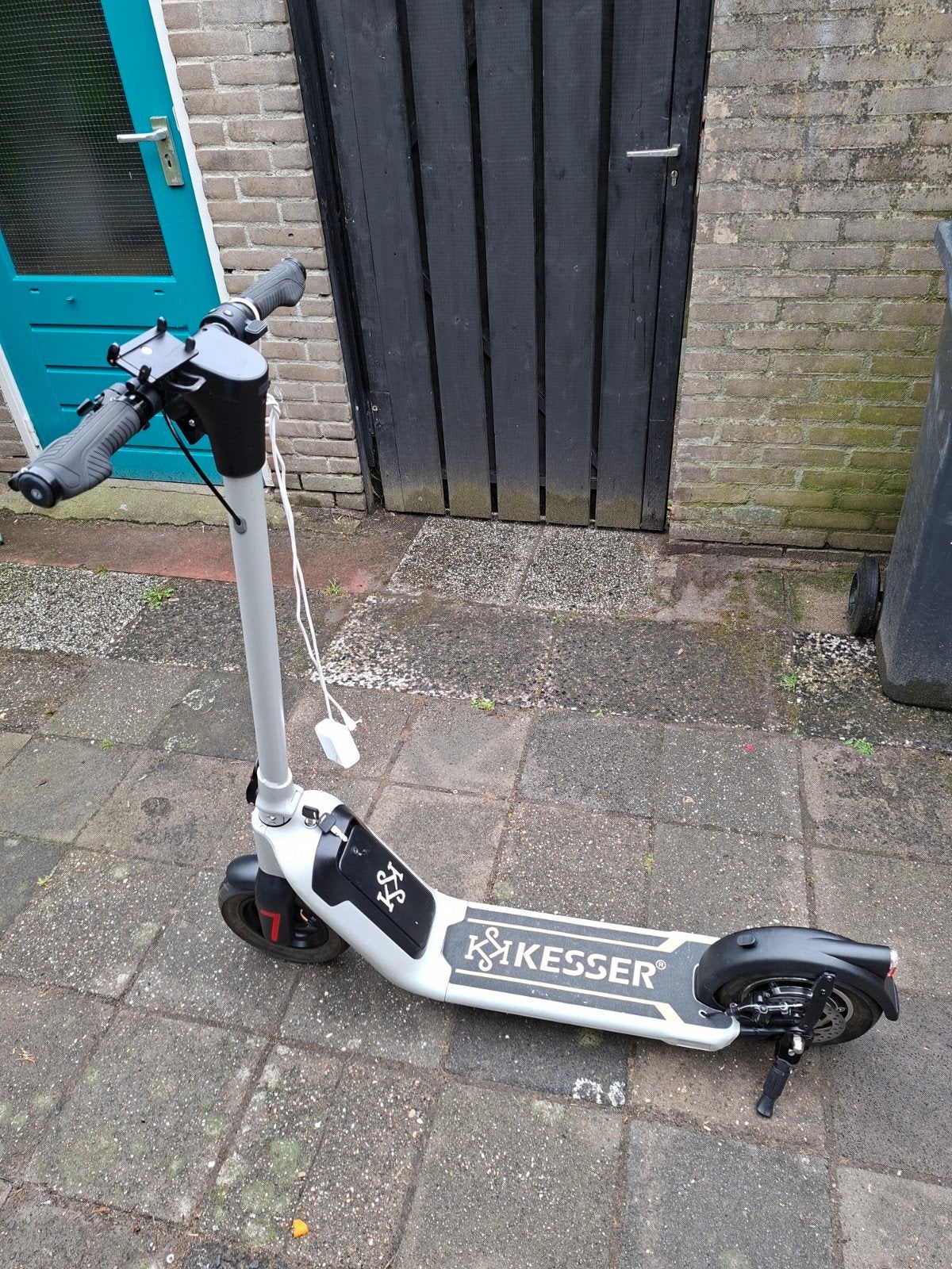 elektrische step, Ophalen, Zo goed als nieuw, Elektrische step (E-scooter), KESSER