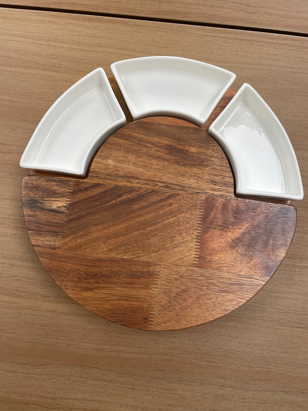 Kaasplank/serveerplank met schaaltjes en bestek, Hout, Snij-/serveerplank, Nieuw, Ophalen of Verzenden