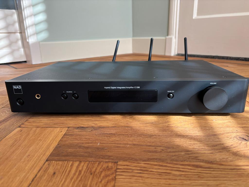 NAD C 338 Hybride Digititale Versterker, Gebruikt, 60 tot 120 watt, Stereo, Ophalen