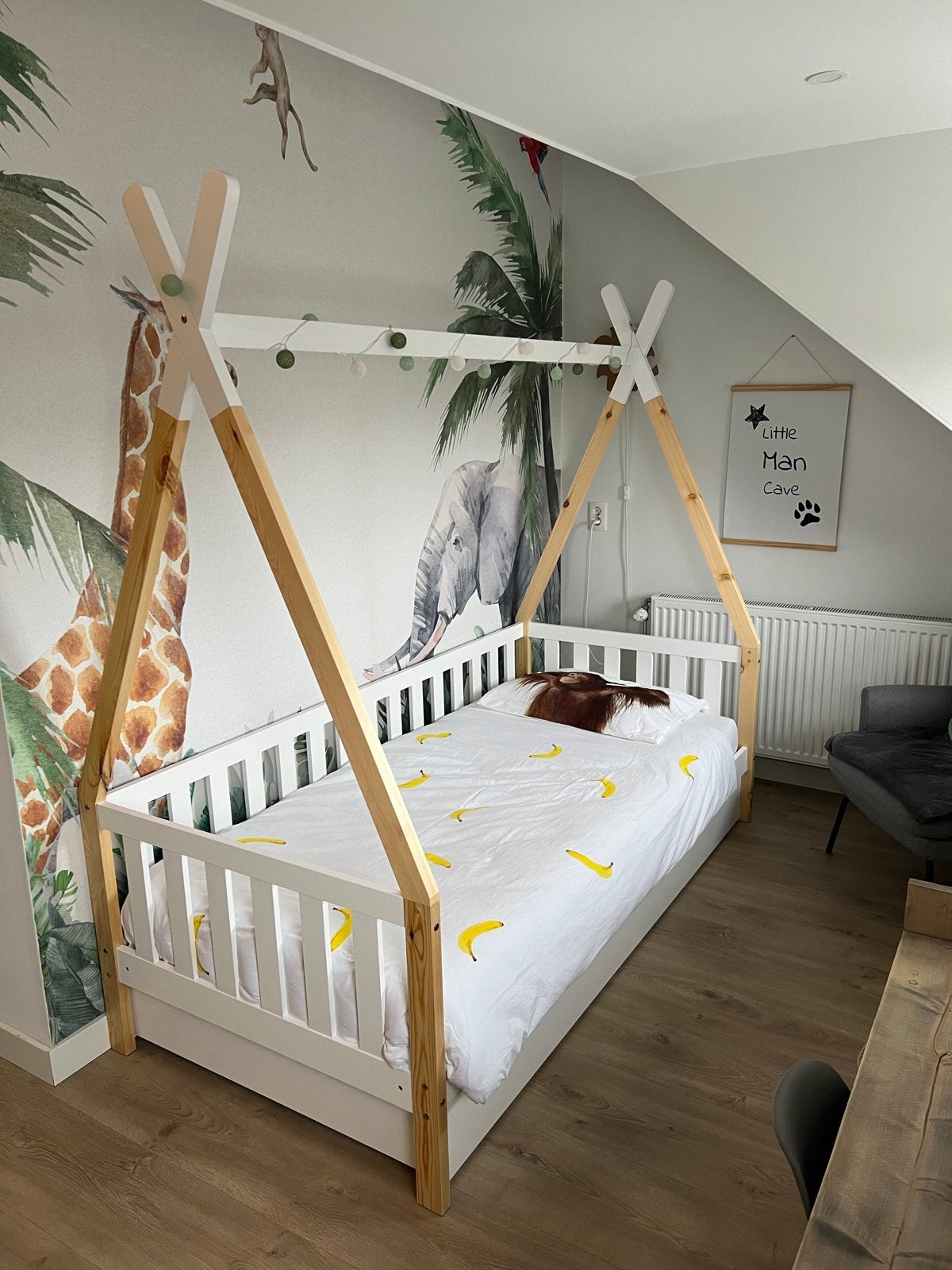 Vipack Tipibed 90x200cm met bedlade, Ophalen, 85 tot 100 cm, Gebruikt, Lattenbodem