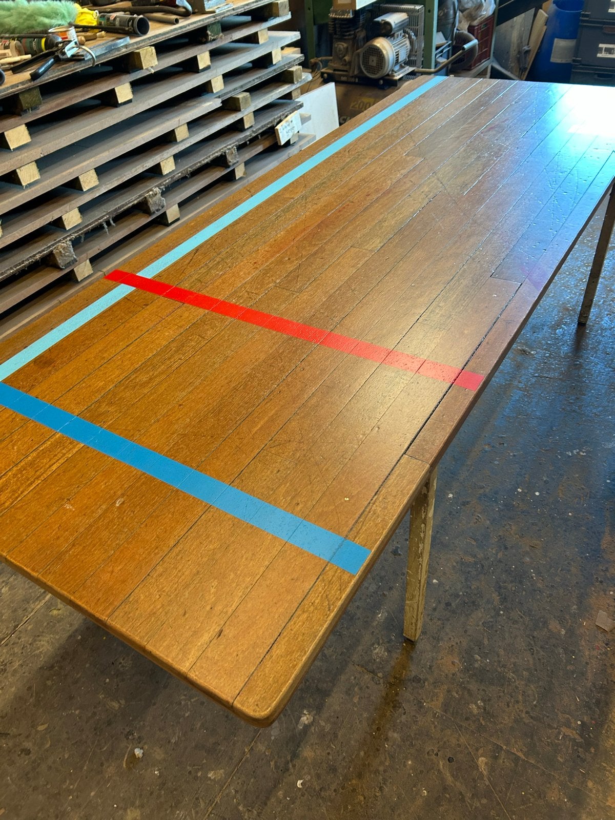 Vintage houten tafelblad 247x93 oude gymzaal vloer., Ophalen of Verzenden