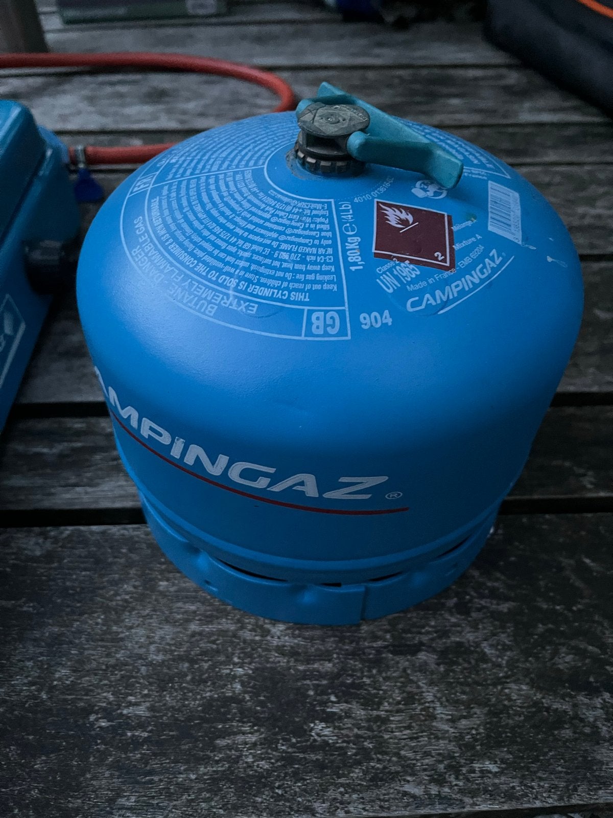 Campingaz 904 gasfles (halfvol), Ophalen of Verzenden, Gebruikt