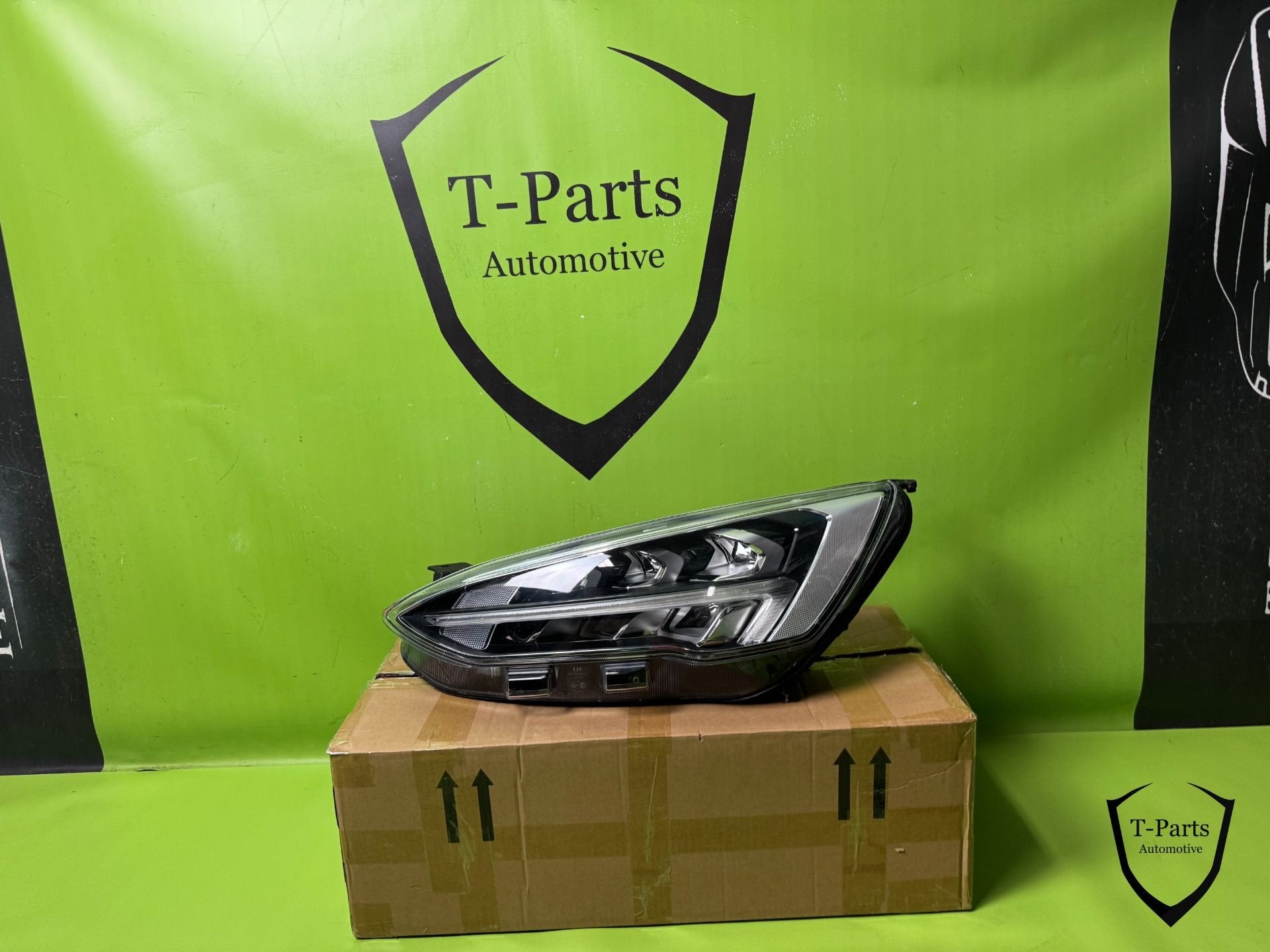 ford focus links koplamp JX7B13E015AD lamp, Auto-onderdelen, Gebruikt, Info@ford.com, Ophalen of Verzenden, Ford
