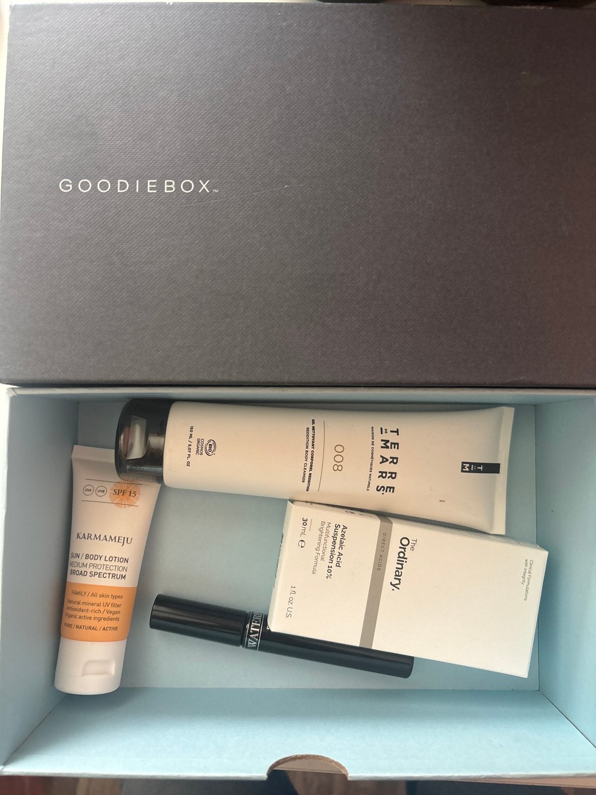 Goodiebox met diverse beautyproducten (nieuw), Ophalen of Verzenden, Nieuw, Zonnebrand of After Sun