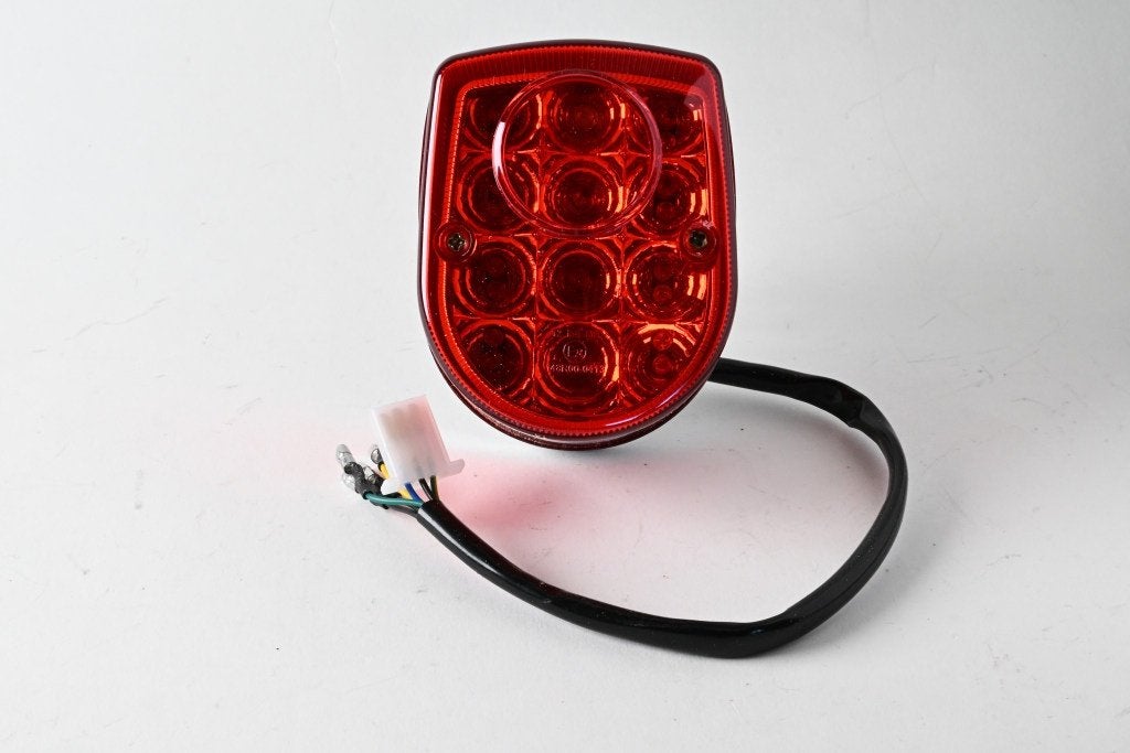 LED achterlicht met knipperlicht Honda Dax OT, C50 NT,Skymax, Fietsen en Brommers, Nieuw, Bedrijfsweg 1A Maasbommel, Ophalen of Verzenden