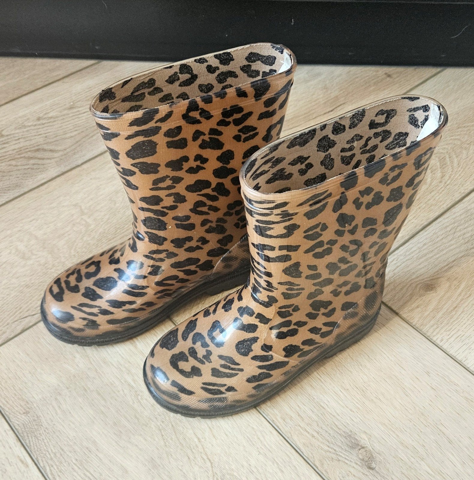Kinderlaarzen panterprint maat 28, Kinderen en Baby's, Kinderkleding | Schoenen en Sokken, Ophalen, Zo goed als nieuw, Meisje