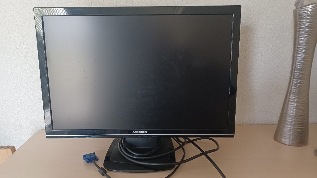 Medion 22" TFT monitor MD 20102, Computers en Software, Ophalen, Gebruikt, Kantelbaar, HDMI