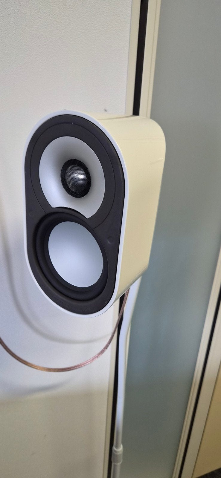 Paradigm Millenia One surround speakers wit – set van 2, Audio, Tv en Foto, Overige merken, Ophalen of Verzenden, Zo goed als nieuw