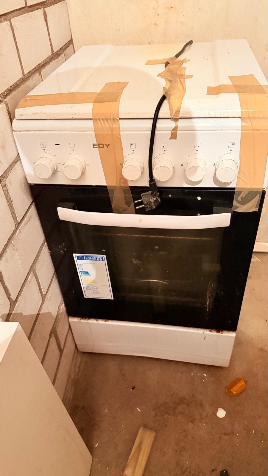 EDY Vrijstaand Fornuis met Oven, Ophalen, Gebruikt, 60 cm of meer, 4 kookzones