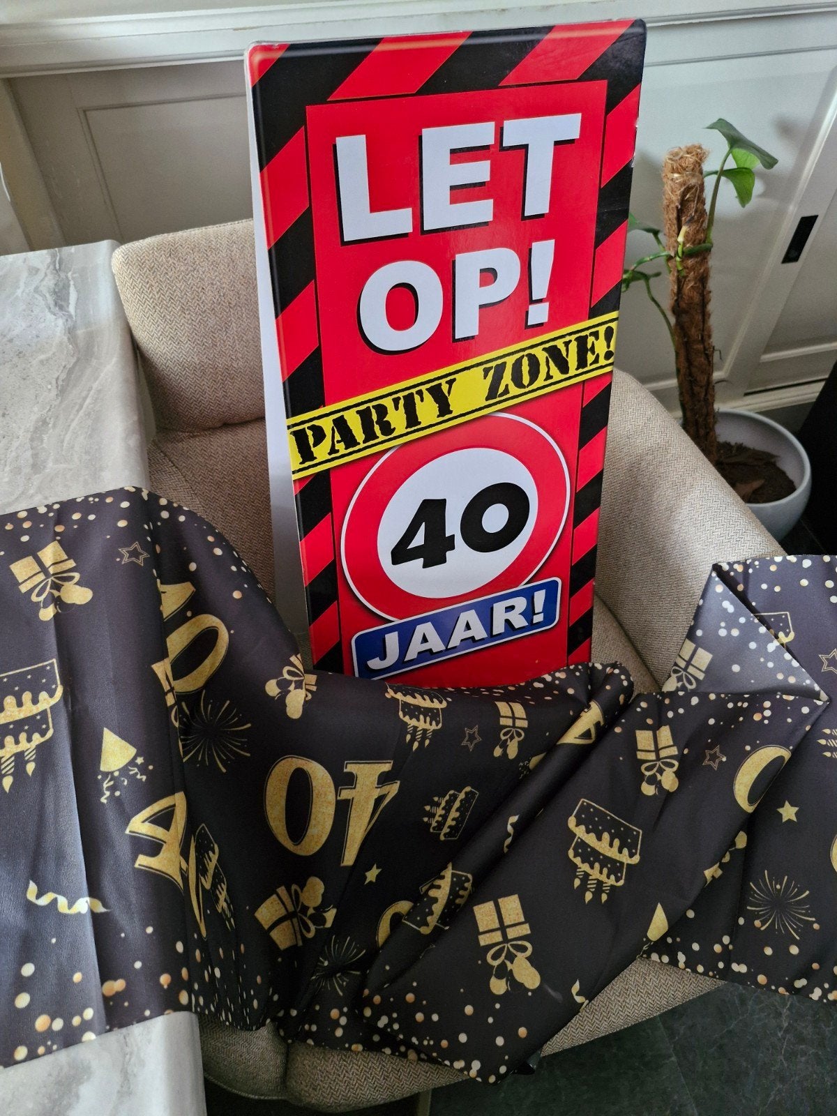 Feestversiering 40 jaar, Ophalen, Verjaardag