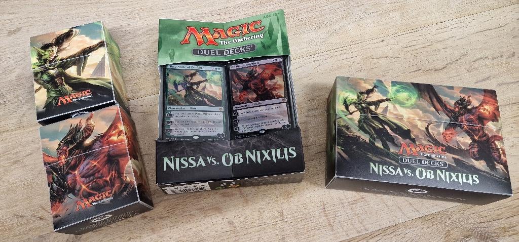 Duel Decks: Nissa vs Ob Nixilis, Ophalen of Verzenden, Zo goed als nieuw, Speeldeck