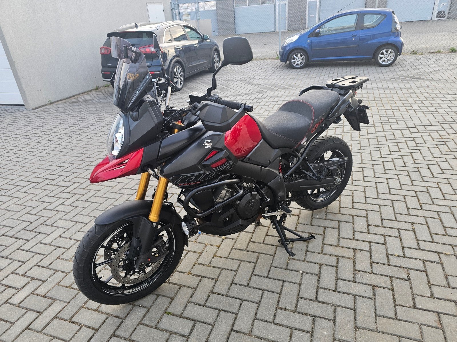 Suzuki DL1000 VSTROM, 2014 , 34dkm stoere alleskunner!, Motoren, Suzuki, 2 cilinders, Occasion, Motorrijbewijs A