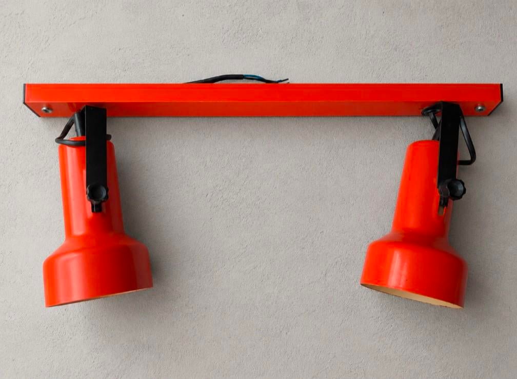Vintage dubbele spotlamp jaren 70 – oranje – 48 cm, Huis en Inrichting, Lampen | Spots, Ophalen of Verzenden, Gebruikt, Metaal of Aluminium
